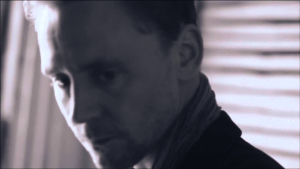 Tom Hiddleston photoshoot for the Flaunt