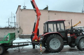 Трактор Беларус 92П с краном-манипулятором Fassi  (ф-л Лидские электрические сети)