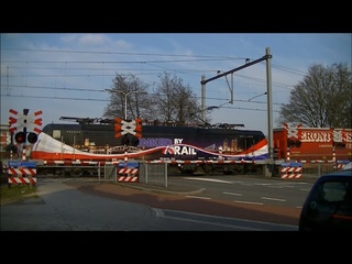 Spoorwegovergang Almelo de Riet // Dutch railroad crossing