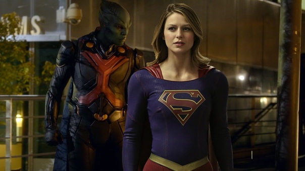 Superman and Martian Manhunter Take Part in a Big Supergirl: Season 2 Fight Scene Comic Con
