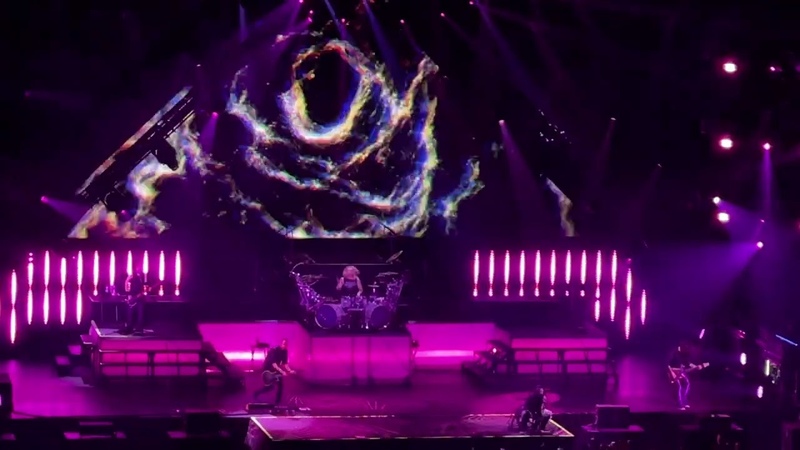 EVANESCENCE Bring me to life Worlds Collide Tour
