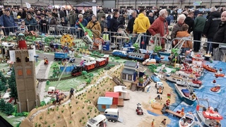 Never seen before Playmobil dioramas on this giant model building event Diecast Hunting in Europe