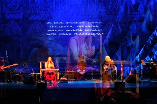 Deva Premal & Miten & Manose -  Gayatri Mantra