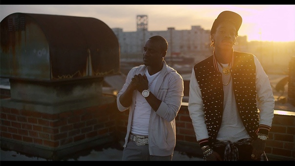 Wiz Khalifa feat. Akon Let It