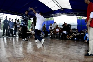 Теплая Ксю vs One way1/2 (Summer eXtreme session 2012)