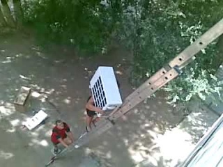 Установка кондиционера на 3 этаже без страховки!