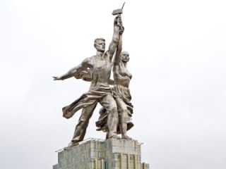 Советские памятники-гиганты - Поверженные колоссы