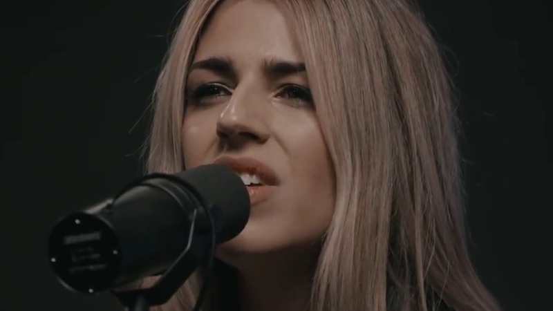 Brooke Ligertwood Taya Smith NEW SONG 2018 (