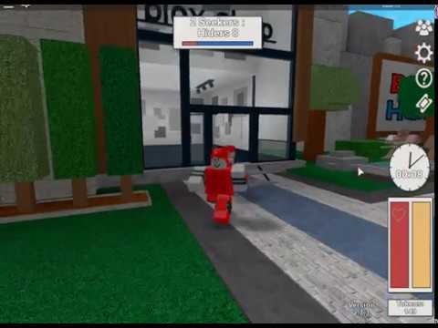 Играем в Blox Hunt Я всё время Сикер ,