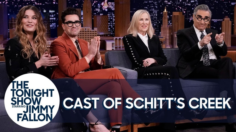 The Schitts Creek Cast on Slow Burn Success, Red Carpet Stanning and Moiras