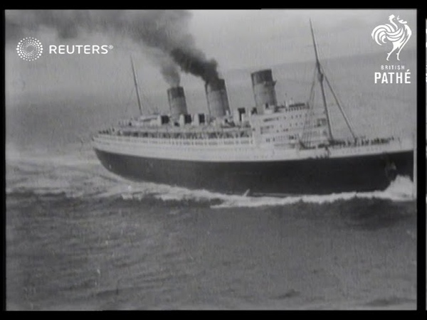 Storms delay the ocean liner Queen Mary