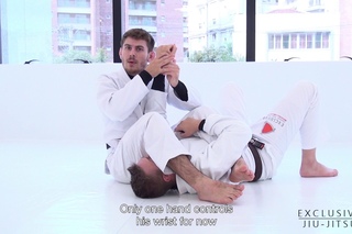 Exclusive Jiu-Jitsu - Arm Lock from the Mount - Essence Of Jiu-Jitsu