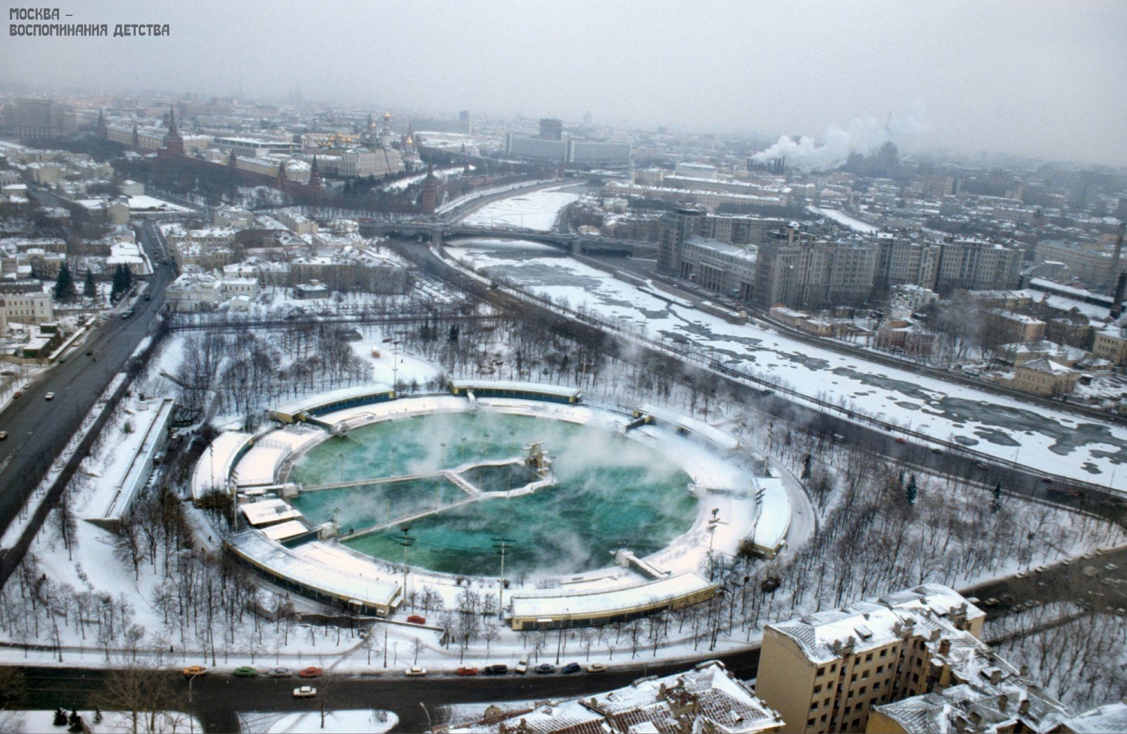 бассейны в москве