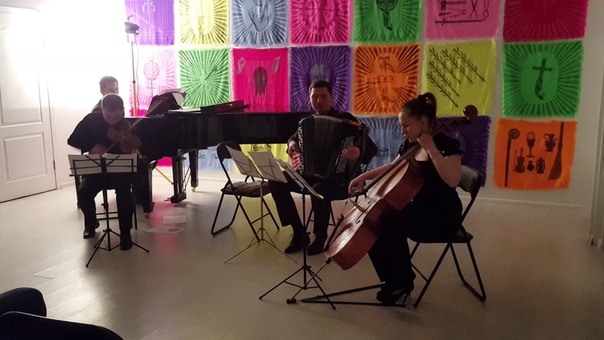 Spiel De Trois Live in Come In Gallery 21 04