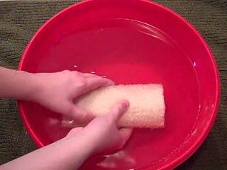 ASMRtriggerhappy - Scratching/Brushing/Water Play with Loofah (ASMR)