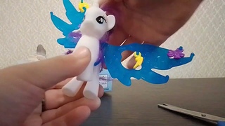 My Little Pony: распаковка  Рарити с крыльями