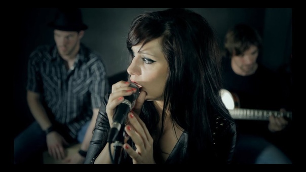 Plug Out Acoustic Give In To Me ( Michael Jackson